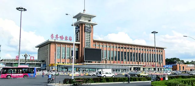 京邦电子（KING-BANG）为齐齐哈尔市火车站打造广播系统 保障旅客出行